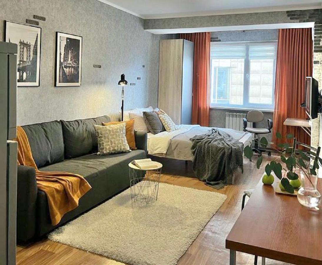 Студия New York В Самом Центре Города Apartment Almaty Luaran gambar