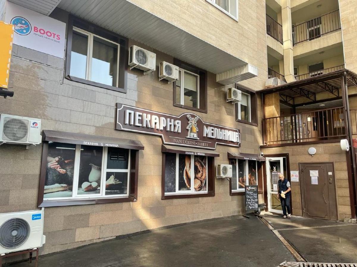Студия New York В Самом Центре Города Apartment Almaty Luaran gambar